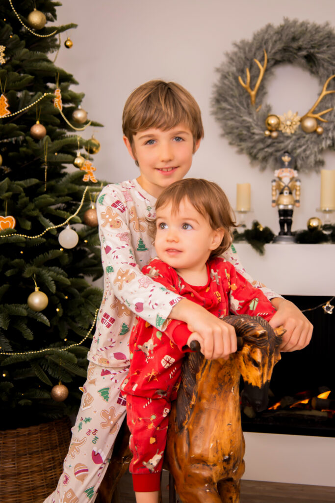 Familienshootings in weihnachtlicher Atmosphäre im Fotostudio in Karlsruhe Grünwinkel – Fotografin Karlsruhe für bezaubernde Weihnachtsfotos der Familie