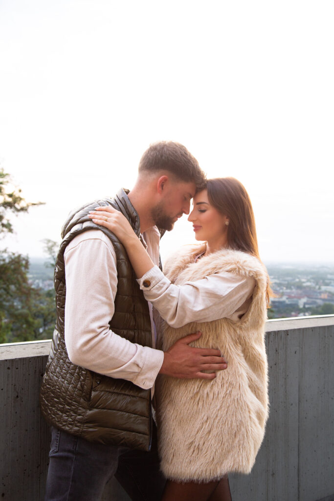 Paarshooting auf dem Turmberg in Durlach – „Save the Date“ Fotos für eure Hochzeitseinladungen
