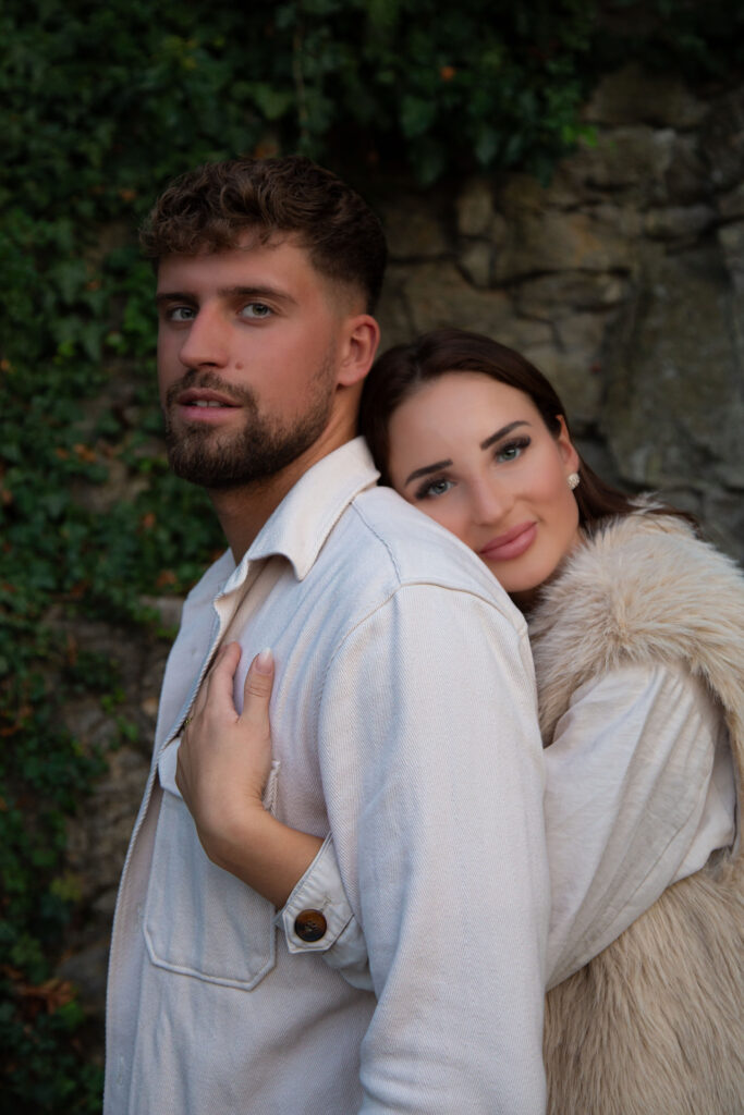 Paarshooting auf dem Turmberg in Durlach, Karlsruhe – Romantisches „Save the Date“ Shooting für Hochzeitskarten