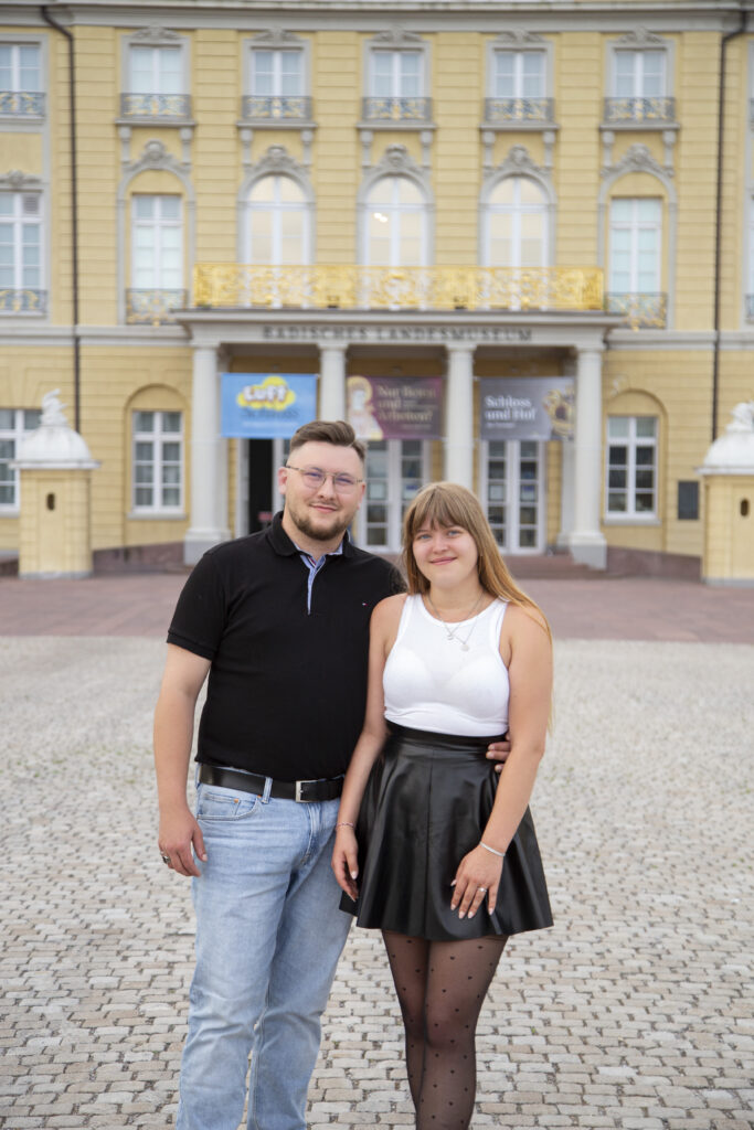 Heiratsantrag am Schloss Karlsruhe – Dein unvergesslicher Moment vom Verlobungsantrag in wunderschönen Bildern festgehalten