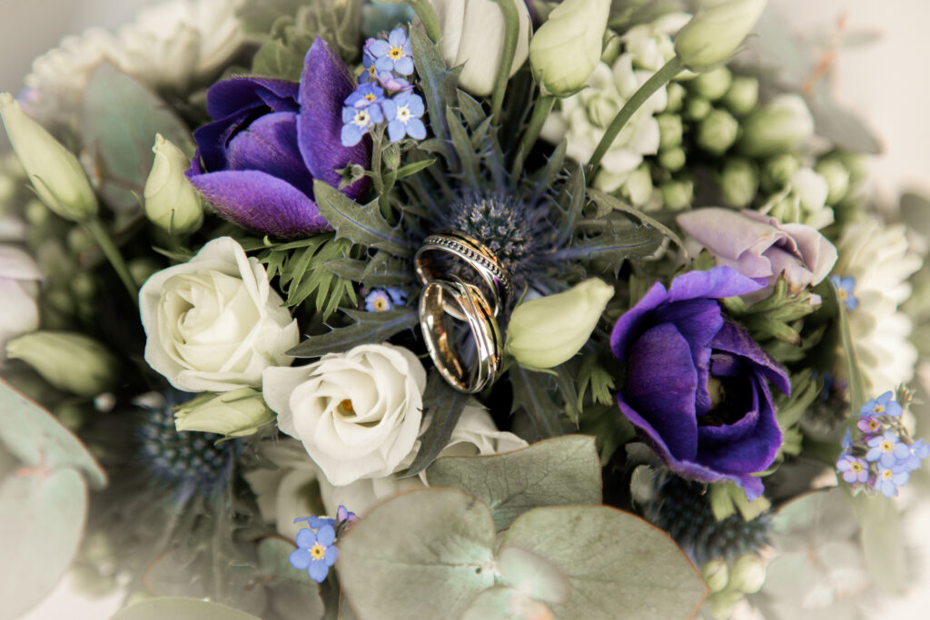 Standesamtliche Trauung im Botanischen Garten Karlsruhe mit Schloss Karlsruhe – Hochzeitsfotografie von Anna Gerwig“