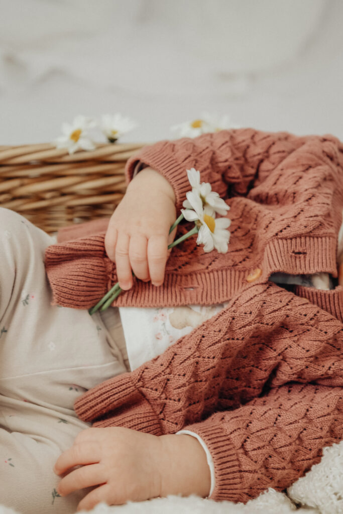 „Newbornfotografie Karlsruhe – Babyshooting im Studio oder als Homestory in vertrauter Umgebung“